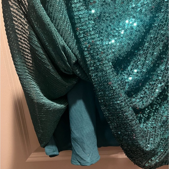 torrid Sophie Sequin Swing Cami Emerald Green Top - Picture 6 of 8